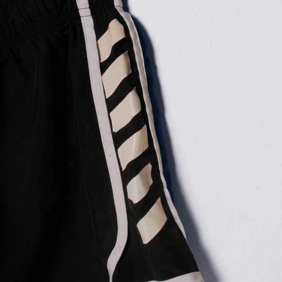 Girls Nike Dri Fit Shorts Lot Size XS - Picture 9 of 9